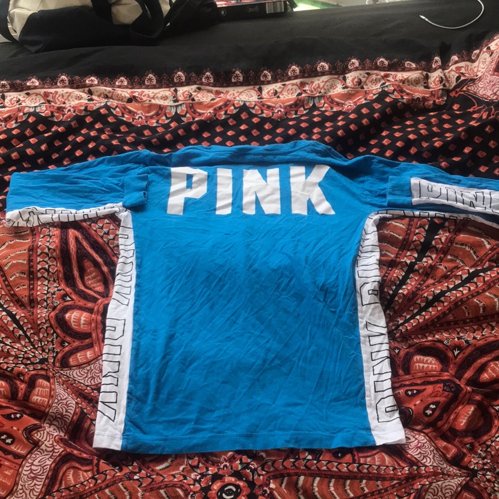 PINK Boyfriend Long Sleeve V-Neck 💙